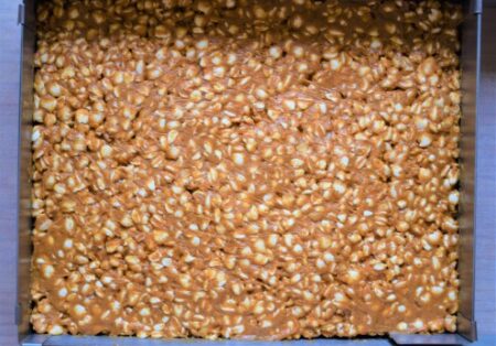Peanut butter buckwheat bars preparation