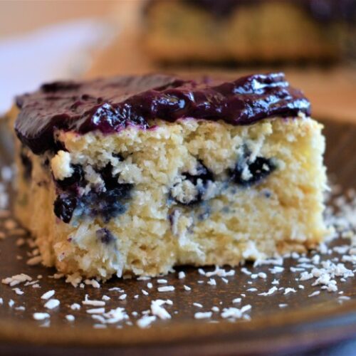 Blueberry coconut cake with topping