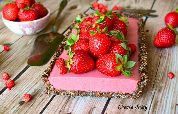 No-bake vegan strawberry tart