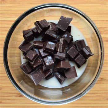 Glaze ingredients: vegan chocolate and plant based milk