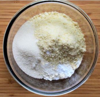 Dough ingredients: all purpose flour, almond flour, baking powder, salt