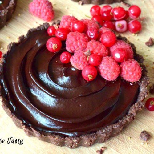 No-bake vegan raspberry chocolate mousse tarts